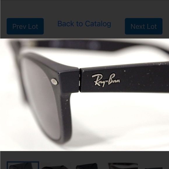 Ray-Ban RB2132 New Wayfarer Classic Sunglasses - Black
With original case - Picture 6 of 10